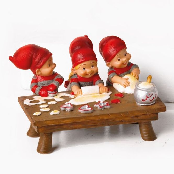 Hovedbilde Babynisser baker julekaker, H:6 cm